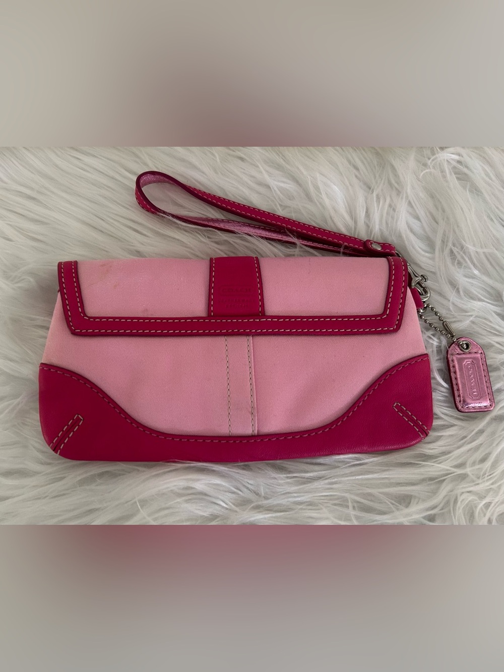 Coach Vintage Y2K Pink Canvas Leather Buckle Wristlet Clutch Bag - Picture 8 of 12